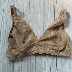 Double Take Lace Bralette
Commando